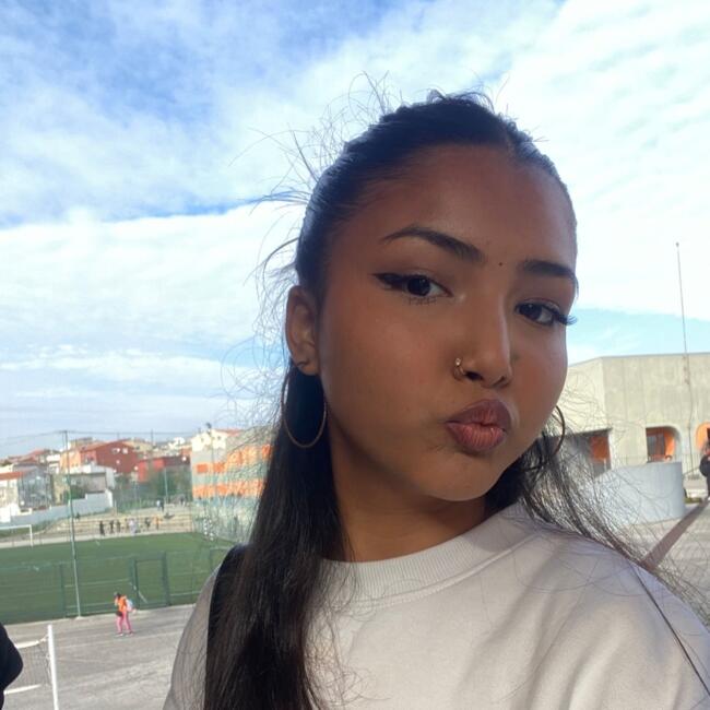 Babysitter in Amadora: Krisha