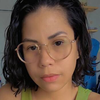 Babá Tijucas: Daniela Arianne