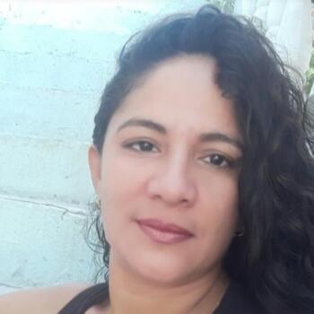 Babá em Itaboraí: Jucélia Santos