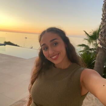 Babysitter in Granada: Adriana