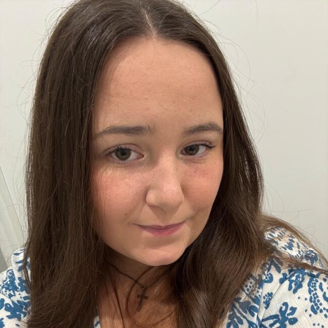 Babysitter in Clessé: Alicia