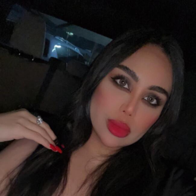 وظيفة جليسة أطفال في أبوظبي: Sara