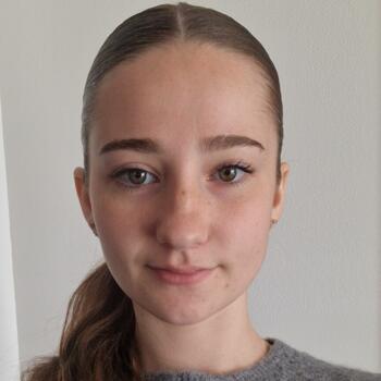 Babysitter in Floirac: Ivana