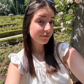 Babysitter in Oroso: Candela