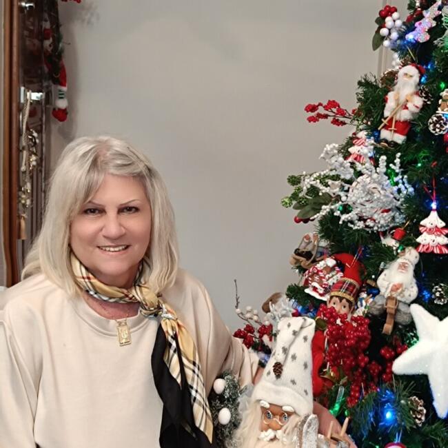 Nanny in Piraeus: Δήμητρα