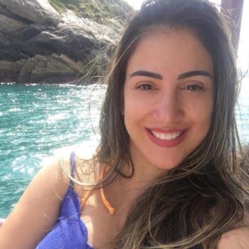 Emprego de babá em Brasília: emprego de babá Naiara