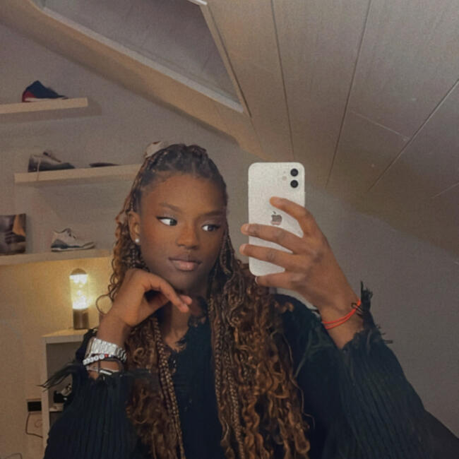 Babysitter στην περιοχή Differdange: Debora