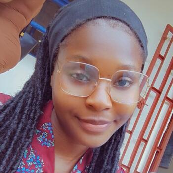 Babysitter Calabar: Queen