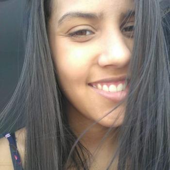 Babá em Uberlândia: Aina Beatriz