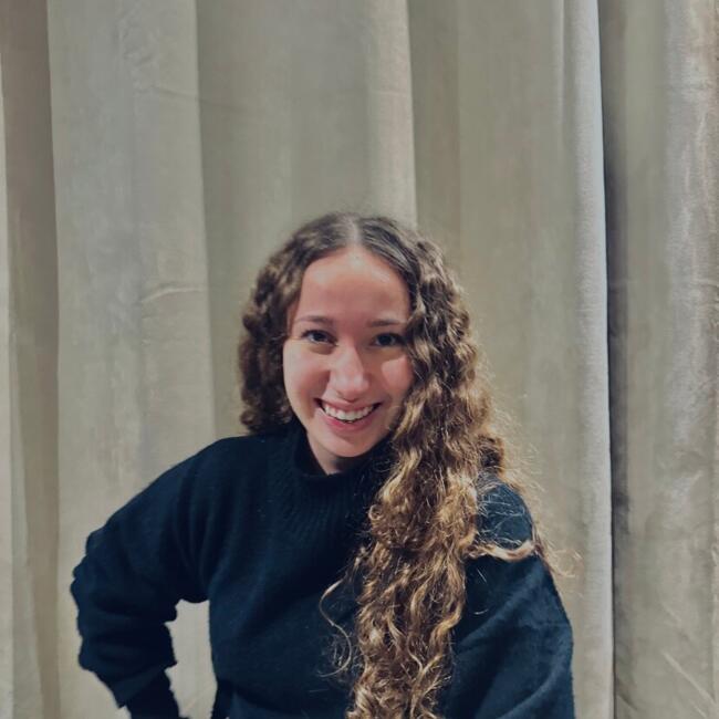 Babysitter in Le Fenouiller: Lea