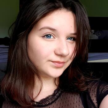 Babysitter in Saint-Jean-aux-Amognes: Solene