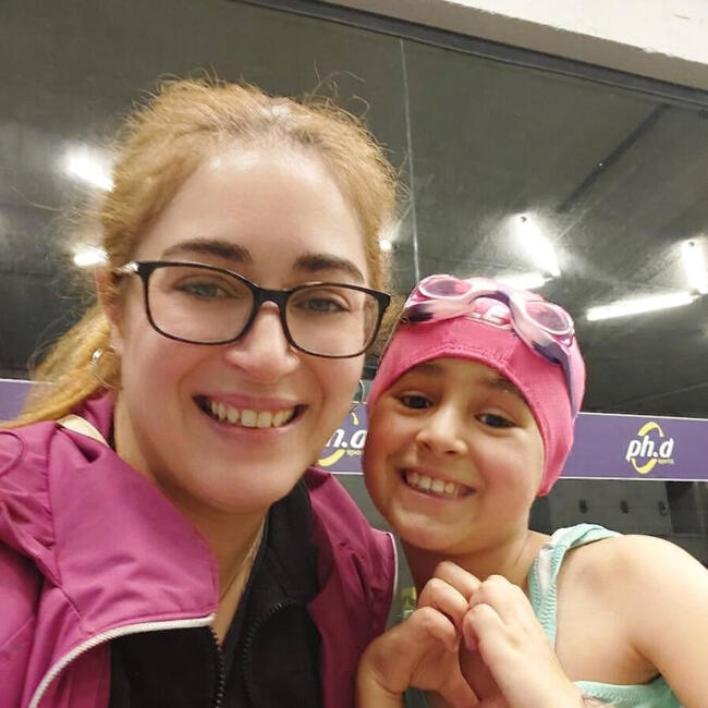 Emprego de babá em Lages: Giovana