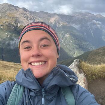 Babysitter in Queenstown: Rosanna