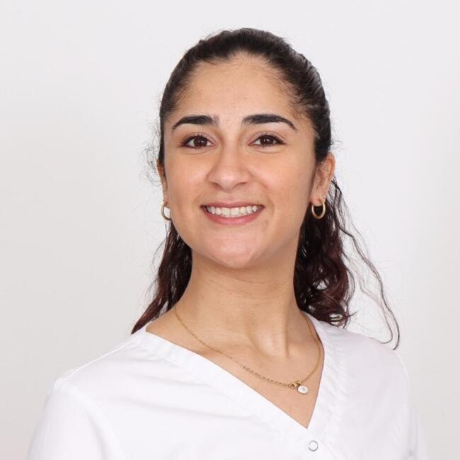 Babysitter in The Hague: Cátia