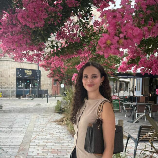 Baby-sitter à Limoges: Yasmine