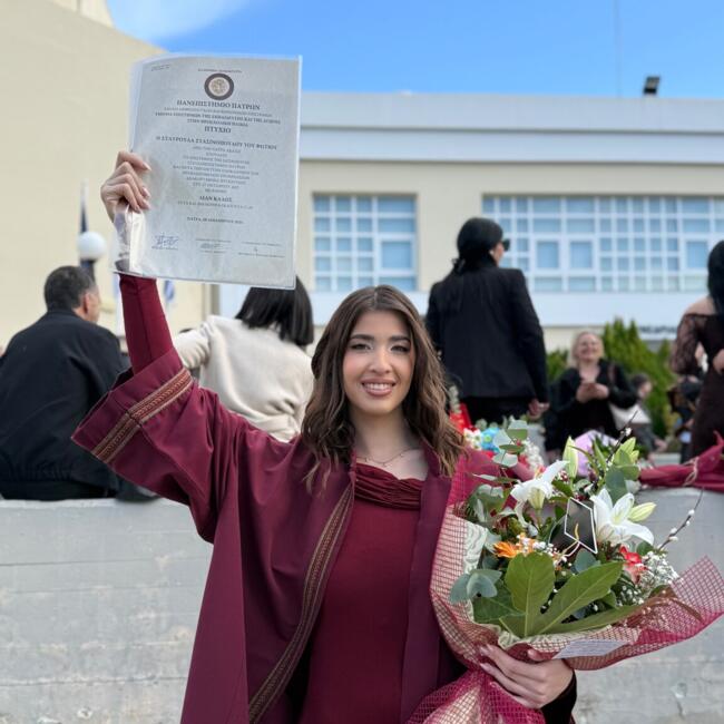 Babysitter in Demenika: Σταυρούλα