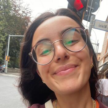 Babysitter Rome: Helena