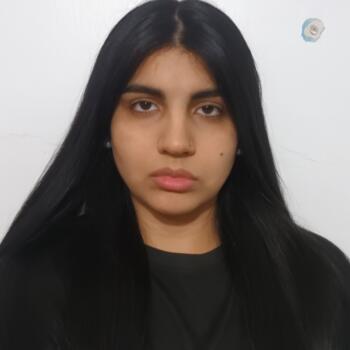 Niñera en Valencia: Belén