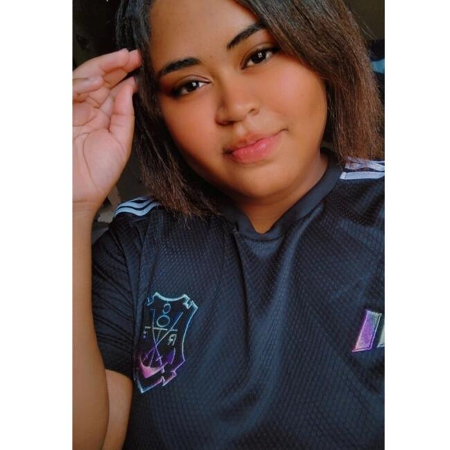 Babá em Rio Bonito: Mariana