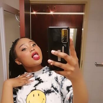 Babysitter in Cape Town: Shellah
