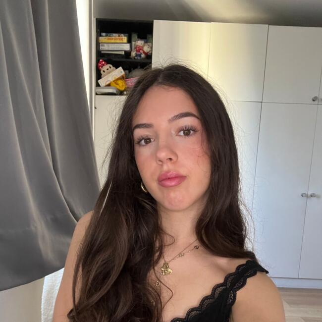 Babysitter in Thorigny-sur-Marne: Eva