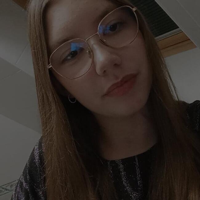 Babysitter in Saint-Remy-en-l'Eau: Maelys