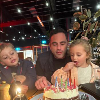 Babysitting job in Auckland: babysitting job Hugh