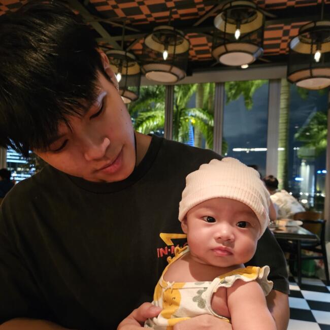 Babysitter in Singapore: Jia an