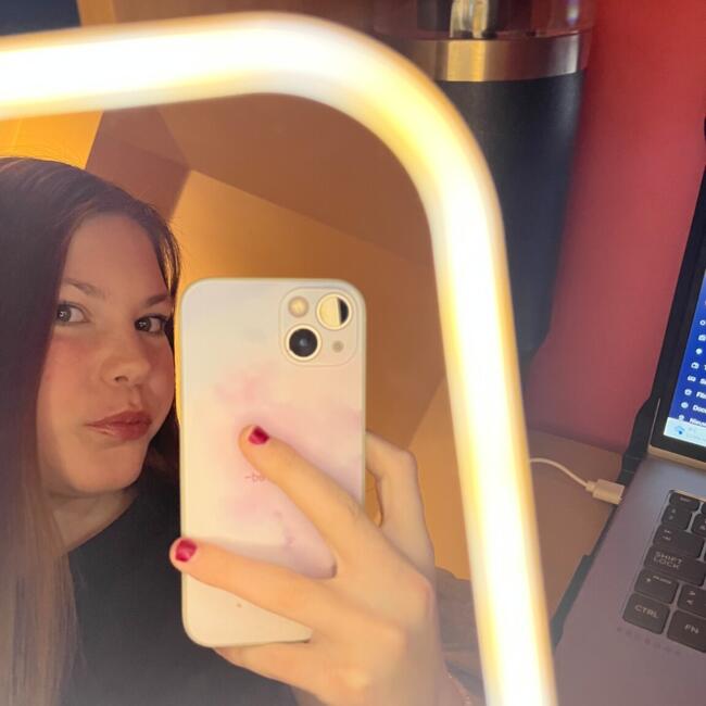 Babysitter in Sint-Amands: Kailey