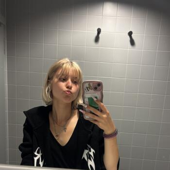 Babysitter in Moers: Lina