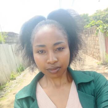 مربية أطفال في الدوحة: Jedidiah wairimu njoki