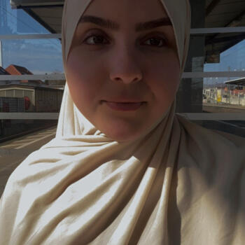 Babysitter in Esslingen am Neckar: Melek