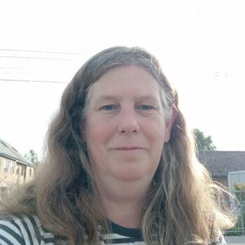 Babysitter in Saffron Walden: Mary