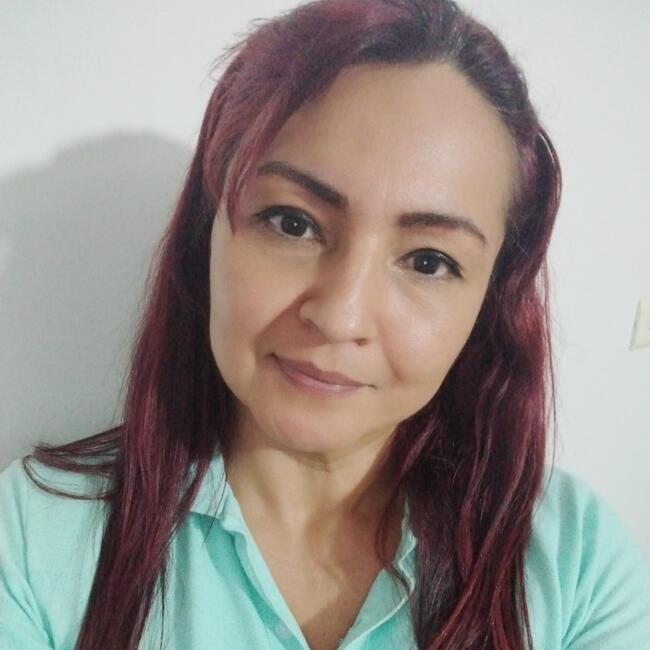 Babysitter στην περιοχή Cali: Floralba