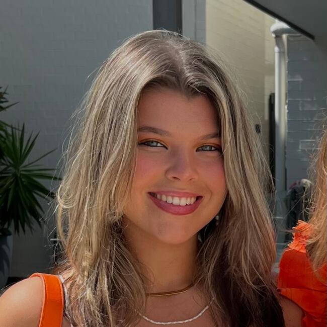 Babysitter in Sydney: Caitlin