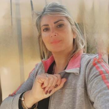 Nanny in Pomigliano d'Arco: FRANCESCA