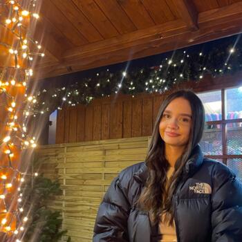 Babysitter in Berlin: Saliha