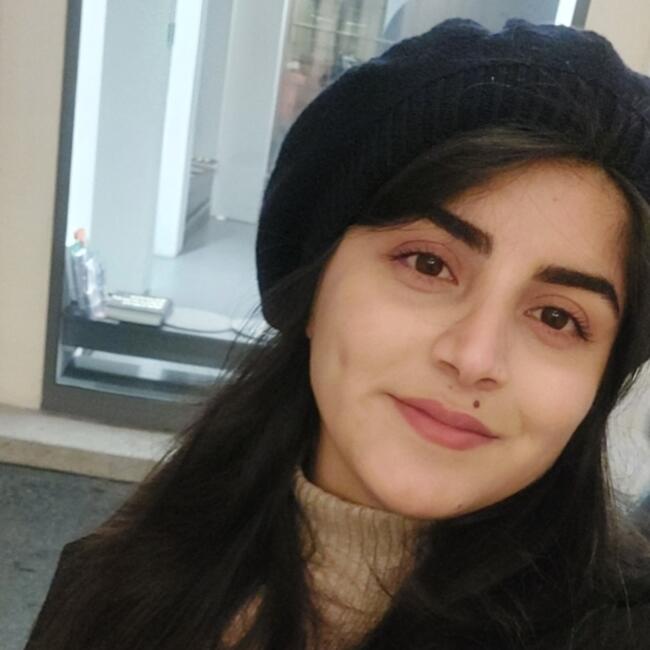 Babysitter a Piacenza: Negar