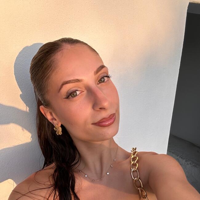 Babysitter in Korydallos: Anastasia