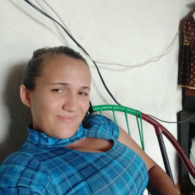 Emprego de babá em Brasília: Carleane