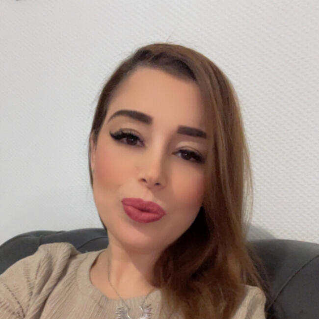 Nanny in Marseille: Meriem