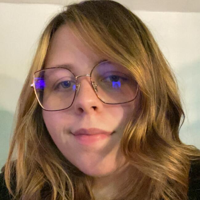 Babysitter in Attert: Lucie