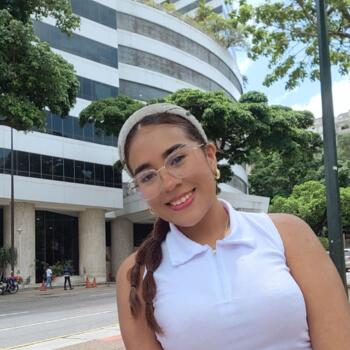 Niñera en Caracas: Bárbara