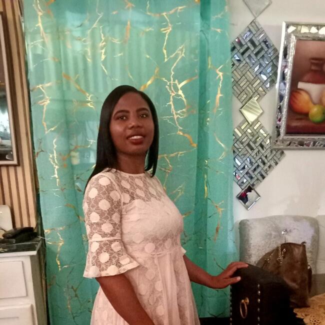 Babysitter in La Romana: Tania