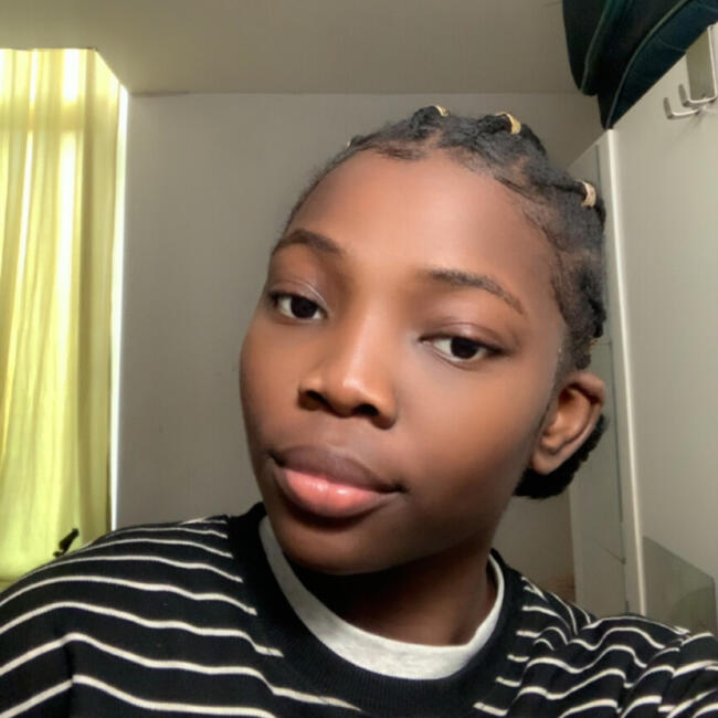 Babysitter in Namur: Nadine