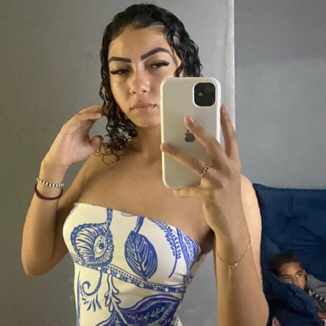 Babysitter in São Gonçalo (São Gonçalo): Anny