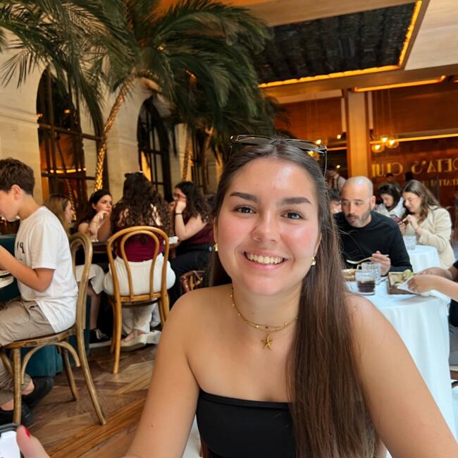 Niñera en Cuart de Poblet: Alejandra