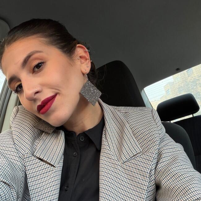 בייביסיטר ב- תל אביב-יפו: Lisa