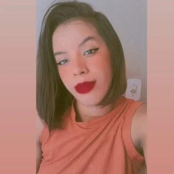 Babysitter in Santarém: Tayce