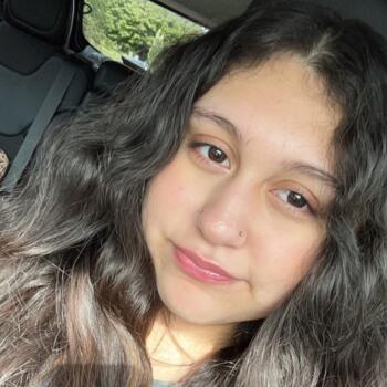 Babysitter in Burnsville: Jocelyn